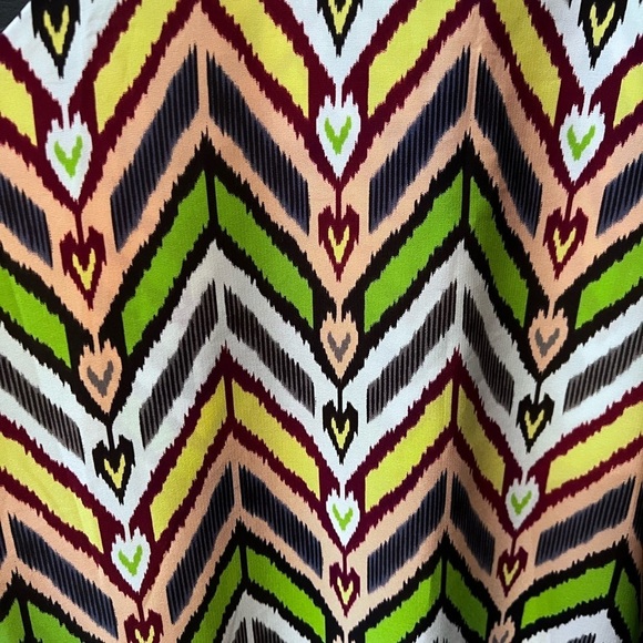 Meghan Los Angeles Geometric Spaghetti Strap Keyhole
Neck Mini Dress Size: S - Picture 5 of 10